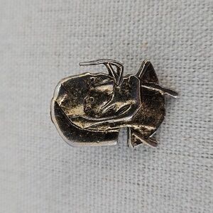Zig-Zag Rolling Papers Smoking Man Lapel Pin/Tie-tac